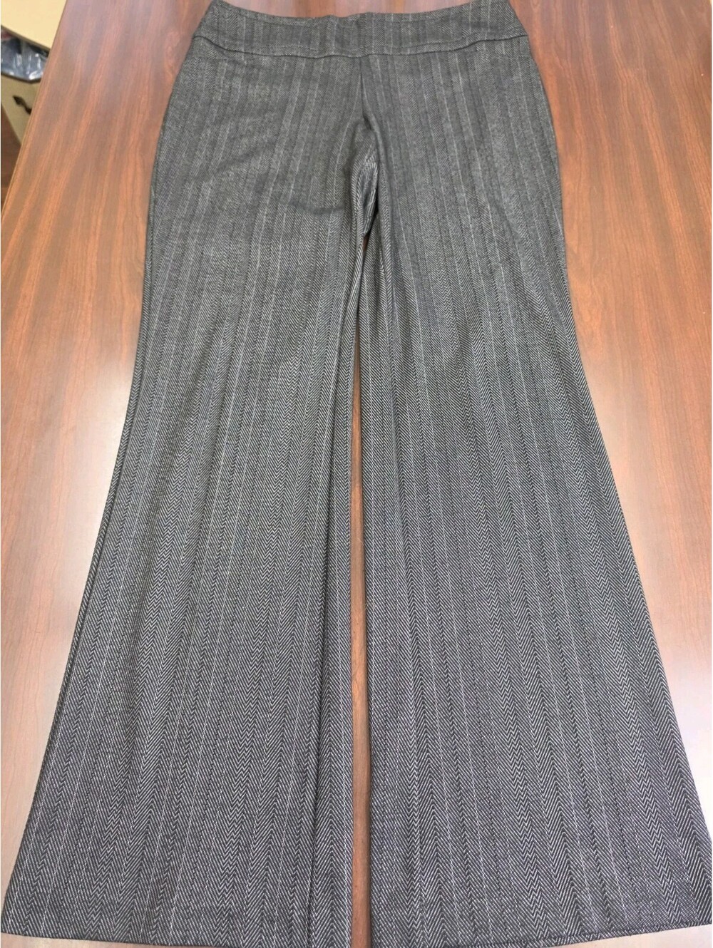 7th Avenue New York & Company Medium Charcoal Gray Pinstriped Wide Leg Pants